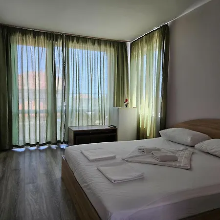 Family House Manolov * Обзор