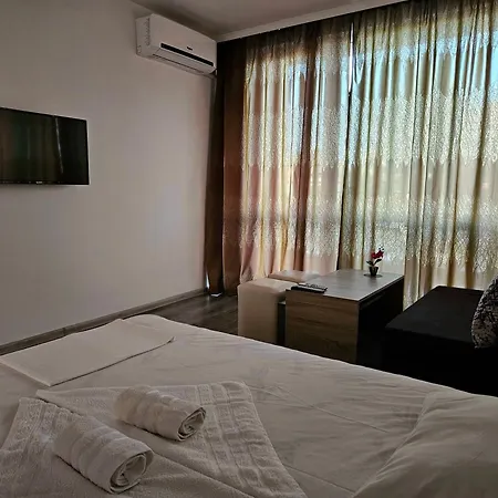 Family House Manolov 호텔 오브조르