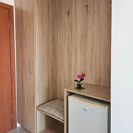 Family House Manolov 호텔 *